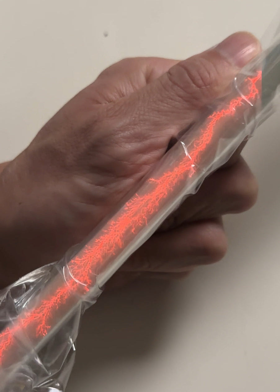 【手に入るのはここだけ！】　手の中で稲妻がきらめく！テスラ棒⚡️